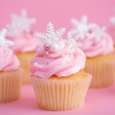 Sweet E's Glam Holiday Cupcakes - Sweet E's Bake Shop