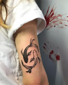 yin yang tattoo Yin Yang Tattoos, Pisces Tattoos, Koi Fish Tattoo, Fish Tattoo, Waves Tattoo, Tattoos Designs, Black Ink Tattoos, Elegant Tattoos