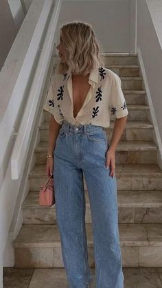 Southern California Aesthetic Outfits, San Sebastian Spain Outfits, Elevated Boho Style, Casual Winery Outfit Spring, Mom Fashion Over 40, Summer Outfits 2023 Fashion Trends Women, 29 Year Old Woman Fashion, Spring Summer 2024 Fashion Trends Forecast, Romantic Body Type Outfit Kibbe