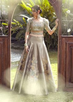 Gown Party Wear, Half Saree Designs, 2 Piece Outfit, Pakistani Designers, Fashion Design Drawings, Gold Work, Kurta Designs