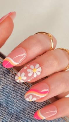 Discover 20+ Cute Summer Nails You Need to Try to Be That Girl! From summery nails perfect for a cruise to beachy nails that capture the essence of the season, this collection has it all. Embrace colourful nails and colorful nails for a vibrant look, or opt for simple gel nails and classy acrylic nails for an elegant touch. Even with broken nails, these designs will keep you looking fabulous all summer long! Mid Length Nail Designs Summer, Mail Ideas Almond, Nail Ideas Tropical Vacation, Nail Inspo Summer Bright, Summer Nail Designs Flowers, Nail Ideas Acrylic Preppy, Cute Summer Acrylic Nails Almond, Preppy Summer Nail Designs, Coral Swirl Nails