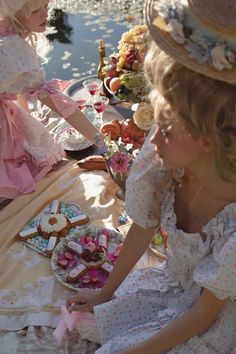 Marie Antoinette Aesthetic, Marie Antoinette Movie, Marie Antoinette 2006, Rococo Fashion, Princess Core, The Chateau, Fancy Nancy, Ruffled Neckline