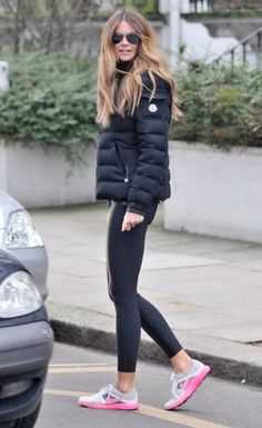 Moncler Jacket Mens, Moncler Jacket Women, Outfits Leggins, Outlet Michael Kors, Elle Macpherson, Nike Free Run, Moncler Jacket, Looks Street Style, Sport Chic