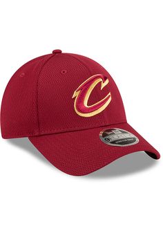 This Cleveland Cavaliers Red Adjustable Hat features a Front team logo. New Era - Basic 9FORTY Adjustable, Front team logo embroidery, Back team logo/mascot word mark, Adjustable closure straps, 6 panels , Curved Bill, Low Crown, Lightly Structured, Imported Collegiate Red Baseball Cap For Sports, Red Collegiate Fitted Hat For Sports, Red Sporty Hats For Fan Merchandise, Sporty Red Hat For Fan Merchandise, Red Sporty Hat For Sports Fans, Red Sporty Fan Merchandise Hat, Red Sporty Fitted Hat For Fans, Red Baseball Cap With Embroidered Logo For Sports, Red Sports Hat With Embroidered Logo