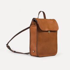 Arlo leather backpack I Vintage Rucksack | Bleu de chauffe Classic Leather Shoulder Backpack For On-the-go, Classic Everyday Satchel Shaped As Backpack, Classic Backpack With Leather Handles, Classic Backpack With Leather Handles For Daily Use, Classic Leather Backpack For On-the-go, Classic Everyday Backpack With Leather Handles, Classic Leather Satchel Backpack For Everyday, On-the-go Satchel With Leather Lining, Leather-lined Satchel Backpack For On-the-go