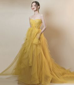 Yellow Evening Dress, Prom Dress Yellow, Contemporary Dress, Yellow Evening Dresses, Tulle Long Prom Dress, Prom Dress With Train, Alexis Mabille, Yellow Gown, Ruffle Beading