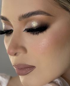 Glam Bride Makeup, Nude Lip Makeup, Going Out Makeup, Look Rose, Fall Makeup Looks, Fancy Makeup