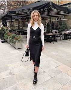 Silk Cami Dress, Slip Dress Outfit, Rok Outfit, Haine Diy, Walking Down The Street, Valentines Day Dresses, Chique Outfits, Winter Dress Outfits, Black Dress Outfits