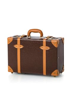 This luggage bag is the perfect everyday companion, featuring a long strap for comfortable and hands-free carrying. The ergonomic design is comfortable and stylish, ensuring you can go about your day with ease. Vintage Luggage, 16 29, Cocoa Brown, Train Case, Green Pearls, Black 13, Luggage Bag, Ergonomics Design, Ergonomic Design