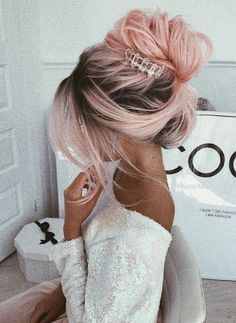 Hairstyles Ladies, Hair Elegant, Gold Hair Colors, Elegant Girls, Hair Color Rose Gold, Caramel Highlights, Beautiful Hairstyles, Wedding Hair Inspiration, Rose Gold Hair