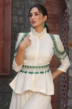 Peplum Top Outfits Indian Wedding, Peplum Coord Sets, Embroidery Coord Sets, Top And Sharara Set, Trendy Outfits Indian, Motifs Perler, Net Dress, Traditional Indian Outfits