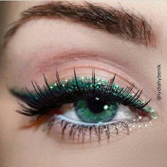 ; Eye Makeup Images, Prom Eye Makeup, Cute Eye Makeup, Formal Makeup, Smink Inspiration, Eye Makeup Pictures, Green Makeup, Makijaż Smokey Eye, Eye Makeup Designs