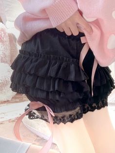 Material: Cotton Color:  Black with pink bow, White with pink bow, Grid with black bow Size: One size Elastic waist: 55-85cm Thigh circumstance: 40-60cm Length: 35cm Suggest Weight: 40-65kg Tips: 1cm ≈ 0.3937 inch Kindly note: There may be 2-3cm error due to manual measurement. If you need size help, please drop us a m Femboy Outfit, Goth Skirts, Star Tights, E Girl Outfits, Gothic Skirts, Gothic Tops, Crop Top Sweatshirt, Hair Wear, Tank Top Camisole