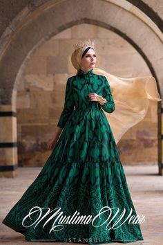 Green Diamond Chiffon Dress - Muslima Wear Abaya Ideas, Bella Dresses, Muslim Evening Dresses, Muslim Dresses, Hijab Collection, Fashion Design Collection, Dress Muslim, Versace Dress, Chiffon Collection