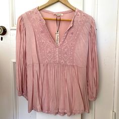 New Pink Tunic Blouse With Bubble Sleeves Tory Burch Tunic, Joules Clothing, Dashiki Shirt, Long Tunic Tops, Pink Tunic, Tunic Tops Casual, Casual Tunics, Black Tunic, Women Tunic Tops