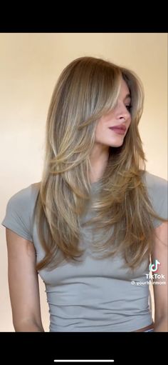 Straight Hair Cuts, Layered Haircuts For Medium Hair, Blonde Hair Inspiration, Haircuts For Medium Hair, Long Blonde, Hair Stylist Life, Long Layered Hair