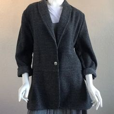 Brand Coldwater Creek Style Duster Jacket/ One-Button Frontal Duster Jacket/ Tweed Gray Jacket. Color Gray Size L Measurements 22.5” Bust/ 16” Shoulder To Shoulder/ 33.5” Length. Condition New Without Tags. Winter Collared Blazer With Buttons, Lapel Collar Cardigan With Button Closure For Fall, Fall Cardigan With Button Closure And Lapel Collar, Fall Sport Coat With Lapel Collar And Buttons, Long Sleeve Sweater Coat With Buttons For Work, Fall Tweed Jacket With Lapel Collar And Button Closure, Fall Single Breasted Button-up Tweed Jacket, Fall Single Breasted Button-up Sport Coat, Winter Blazer With Snap Buttons And Lapel Collar