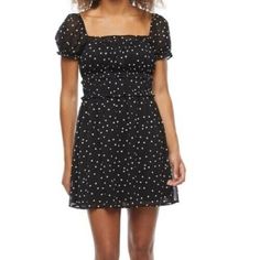 Nwt Trixxi Polka Dot Mini Dress- Large - Black And White Casual Polka Dot Square Neck Dresses, Fitted Polka Dot Mini Dress For Spring, Polka Dot Fitted Dress For Day Out, Fitted Polka Dot Dress With Square Neck, Fitted Polka Dot Dress For Day Out, Polka Dot Mini Dress For Night Out, Fitted Polka Dot Mini Dress, Polka Dot Mini Dress For Date Night, Flirty Mini Length Polka Dot Dresses