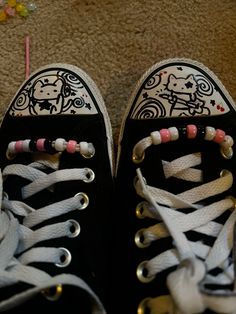 Diy Converse Shoes Paint, Customizing Converse, Converse Drawings, Decorated Converse