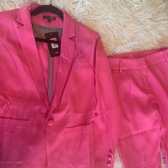 Brand New Fashion Nova Women’s Suit. Tags Still On, Never Worn. Great For A Chic Work Look Or Photo Shoot. Spring Notch Lapel Suit For Night Out, Spring Notch Lapel Suits For Night Out, Spring Night Out Suit With Notch Lapel, Fitted Suit For Night Out In Spring, Elegant Fitted Pink Pant Set, Trendy Spring Pantsuit For Night Out, Fitted Pant Set With Pockets For Spring, Trendy Spring Sets For Going Out, Trendy Going Out Sets For Spring