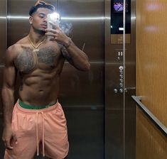 Physique Goals, Marketing Job, Black Berries, Mens Crop Top, Chest Tattoos, Boy Black, Black Men Street Fashion, Beefy Men