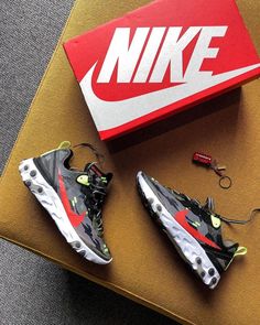 La React Element 87 Medium Olive Volt Crimson est disponible sur wethenew.com ➖⠀⠀⠀⠀⠀⠀⠀⠀⠀ 📸 @martinthemeat⠀⠀⠀⠀⠀⠀⠀⠀⠀ #WETHENEW Sneakers Photography, Sneaker Games, Boys Shoes, Camo, Sport Shoes