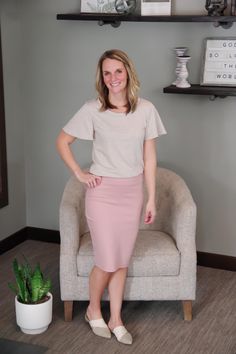 All the stretch and all the comfort. This pencil skirt is a beautiful spring color that will be perfect for work or pair with some tennis shoes and wear it for a fun girls night out! Color Pale Rose Model wearing Small Rosé Model, Spring Color, Reese Witherspoon, Spring Colors, Girls Night Out, Tennis Shoes, Girls Night, Pretty Woman, Cool Girl