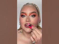 trying GLITTER lips that don’t move! 🧐 Bling Makeup, Face Lace, New Year's Makeup, Glitter Lip, Best Lip Gloss, Beauty Makeup Tutorial, Winter Typ, Face Makeup Tutorial, Glitter Lips