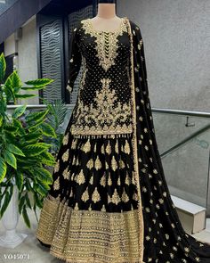 Maang Tikka Kundan, Earrings Artificial, Stretchable Blouse, Floral Sarees, Fancy Lehenga, Sambalpuri Saree, Gota Patti Saree, Cutwork Saree, Kora Silk Sarees