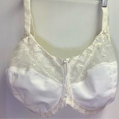 Women’s Bra Nwt Size 36k Womens Bras, Sleepwear Women, Bra Sizes, Women's Intimates, Lingerie, Bra, Cream, Women Shopping, Color