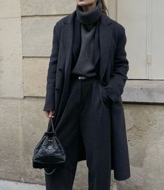 Monochromatic Tonal Outfit, Charcoal Wool Coat Outfit, Grey Tonal Outfits, Outfit For Rainy Weather, Minalmist Wardrobe, Charcoal Gray Outfit, Monochromatic Grey Outfit, Dark Neutral Outfit, Greige Outfit