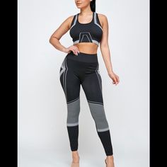 This Beautiful Two Piece Black And White Top And Legging Set. Super Comfortable And Durable Material. Stylish Work Out Outfit. Brand New In S,M,L. Legging Workout Outfit, Workout Leggings Outfit, Working Out Outfits, Black And White Top, Black And White Tops, Workout Outfit, Workout Leggings, White Top, Work Out