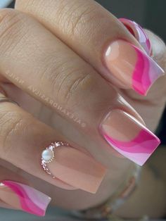 pink swirl short acrylic nails Fancy Nails Designs, Unique Nails, Nail Trends, Beautiful Nails, Pink Nails, You Nailed It