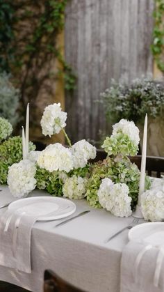 Green And White Hydrangea Centerpiece, Harvest Tables Wedding, White And Green Hydrangea Wedding, Minimalist Table Setting Wedding, Organic Centerpieces, Green And White Hydrangea