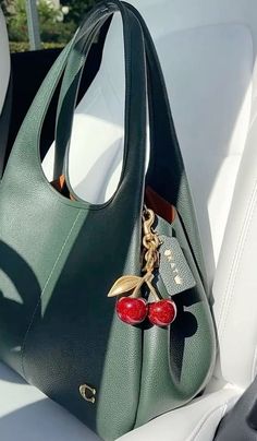 My Style Bags, Luxury Bags Collection, Handbag Essentials, Girly Bags, Luxury Purses, Fancy Bags, Pretty Bags, Cute Purses, Essential Bag