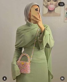 Hijabi Elegant Dress, Satin Dresses Hijab, Hijabi Dresses Soiree, Dress Hijab Simple, Soiree Dresses For Hijab, Fashion Show Dresses, Soiree Dress, Mode Abaya