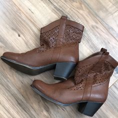 Nwot Pair Of Nine West Booties In A Somewhat Slouched Design With Cutout Details. Tan Color. Size 8 1/2. These Are Like New, They Just Don't Have The Tags Attached. I Don't See Any Sign Of Wear. From A Smoke Free Home. Brown Western Style Booties Medium Width, Brown Ankle-high Heeled Boots For Spring, Spring Brown Heeled Boots Medium Width, Spring Medium Width Brown Heeled Boots, Nine West Shoes, Tan Color, Nine West, Bootie Boots, Ankle Boots