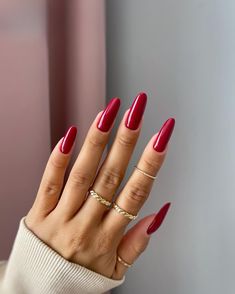 Discover the Top 29 Fall Nail Colors 2024: Season's Best Trends - divagaze.com