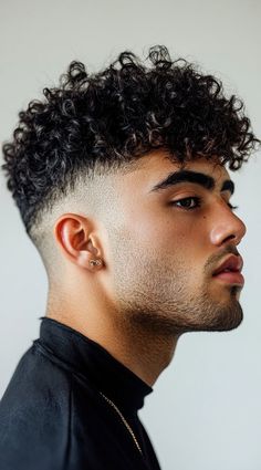 Haircut Ideas For Black Hair, Jewfro Hairstyles Men, Jawline Goals, Curly Taper Fade, 3c Curly Hair, Mens Twists Hairstyles, Waves Hairstyle Men, Curly Hairstyles For Men, Young Men Haircuts