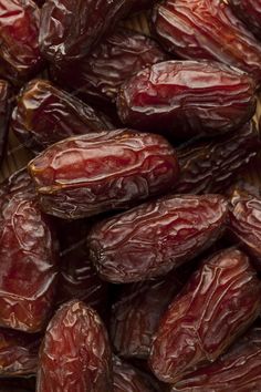 close up view of raisins in a wicker basket