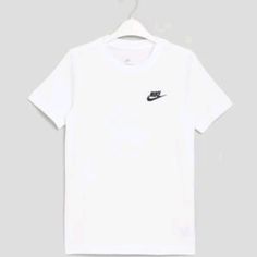 Nike T-Shirt For Boys Size: 7 White Color With Black Logo New With Tags Price Is For Each Nike Basic Short Sleeve T-shirt, Nike Basic Crew Neck T-shirt, School Clothes List, Dream Dresser, Scenario Game, Nike Clothes Mens, Light Blue Sweatshirt, Summer Wishlist, Plain White Shirt