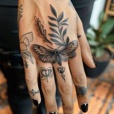 Large Hand Tattoo, Fun Traditional Tattoos, Wild Thing Tattoo, Tattoo Nails Designs, Trad Hand Tattoo, Traditional Tattoo Sleeve Women, Girly Tattoos Sleeve, Traditional Insect Tattoo, American Traditional Elbow Tattoo