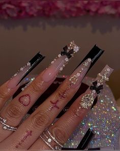 ₊˚ෆ Follow me for more 𐙚 visit my boards ₊˚ෆ Bling Nails Black, Black Gel Polish, Nail Inspired, Fye Nails, Kenosha Wisconsin, Gel Toe Nails, Cute Simple Nails, Claw Nails, Girly Acrylic Nails