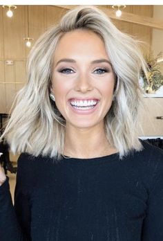 Blonde Hair Cuts Medium, Longbob Hair, New Hair Trends, Blonde Haircuts, Brown Blonde Hair, Short Blonde, Shoulder Length Hair, Blonde Hair Color