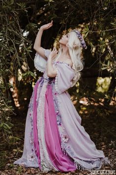 Crown Fairytale, Fantasy Dress Design, Diy Elf, Elven Princess, Fantasy Garb, Egyptian Fashion, Fantasy Design, Princess Flower, Queen Of Everything