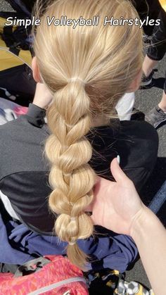 Explore 20+ simple volleyball hairstyles that are easy, secure, and perfect for keeping your hair in place during practice or games! Meet Hairstyles, Athletic Hair, Football Hairstyles, Soccer Hair