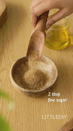 Shampoo Hacks, For Healthy Hair Growth, Brown Sugar Scrub, Brittle Recipes, Clean Scalp, Nail Fungus Remedy, Argan Oil Shampoo, Hair Scrub, Hair Fixing