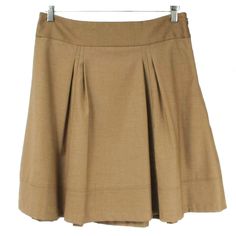 The Limited Light Brown/Tan Inverted Pleat Gored Flare Skirt. Wide Waistband, Sits Higher On The Waist. Side Hidden Zip Closure. Fully Lined. New With $69.90 Tag. Perfect Alone Or With Tights! Size: Medium / M Measurements Laying Flat - Waist: 14 1/2" Hips: 22" Length: 20" Material - Outshell: 63% Polyester, 34% Viscose & 3% Spandex Lining: 100% Polyester Brown Pleated Skirt For Summer Workwear, Business Casual Skirt, Pleated Flare Skirt, Gored Skirt, Business Skirt, Floral Pleated Skirt, Dressy Skirts, Black Pleated Skirt, Navy Skirt