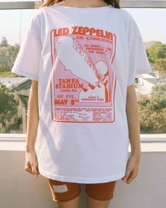 A super soft, relaxed fit, vintage feel boyfriend tee. Slightly oversized for the perfect effortless fit. Lightweight ULTRA soft cotton material. 90s Shirts Graphic Tees, Retro Band, White Graphic Tee, 90s Shirts, Ethical Clothing, Made Clothing, Boyfriend Tee, Led Zeppelin, Zeppelin