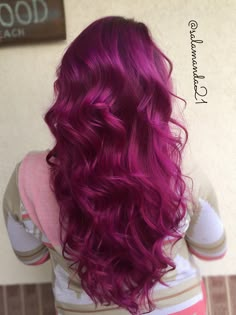 Magenta And Purple Hair, Pinkish Purple Hair, Magenta Hair Colors, Red Hair Inspiration, Magenta Hair, Plum Hair, Hair Color Chocolate, Vivid Hair Color, Violet Hair